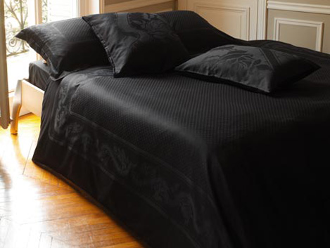 Черное атласное постельное белье